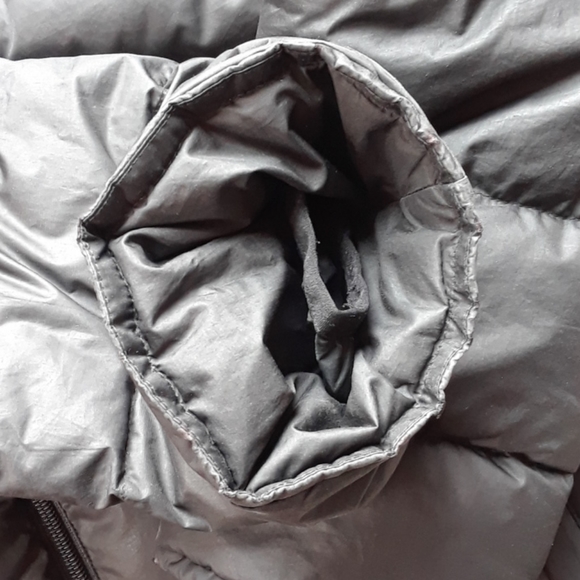 Patagonia Kids Charcoal Puffer Jacket - Picture 6 of 8